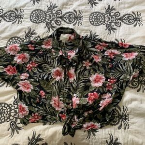 American Eagle Crop Shirt 🌺